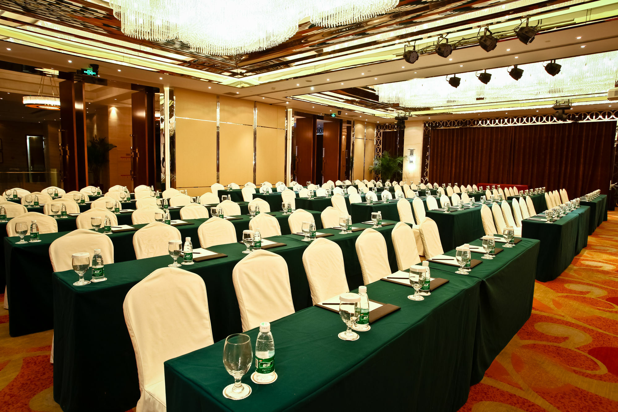 Celebrity Upper Class Hotel Çengdu Dış mekan fotoğraf